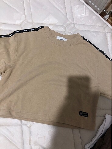 xs Beden camel Renk Orijinal pullandbear sweat crop