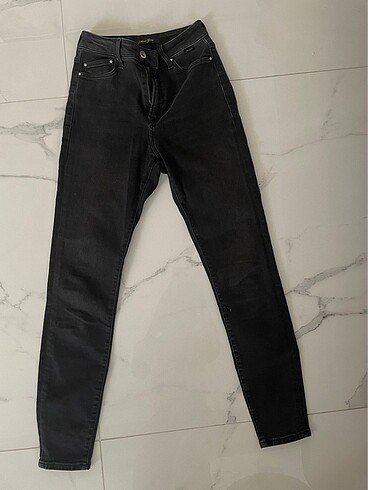 Stradivarius Jean Skinny Füme