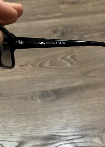 Prada güneş gözlüğü - Görsel 3