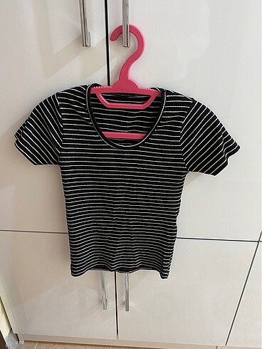 Çizgili T shirt