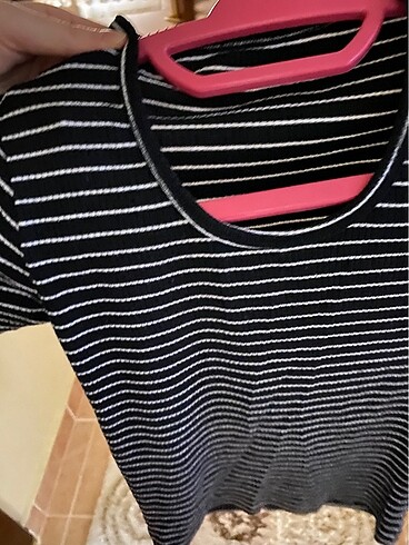m Beden siyah Renk Çizgili T shirt