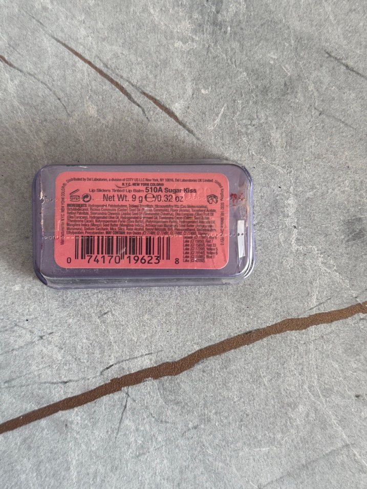 N.Y.C. Lip Sliders Tonlu Dudak Balmı Gri - Görsel 2