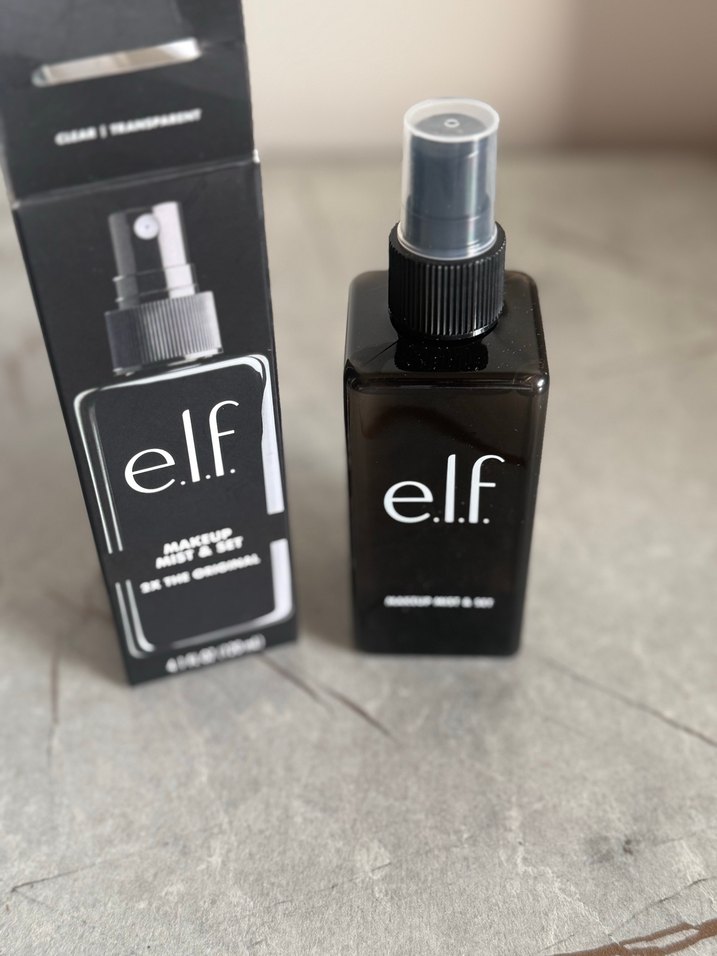 e.l.f. Siyah Parlak Makyaj Sabitleyici Sprey - Görsel 2