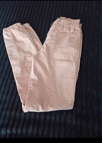 Düğmeli Nakışlı Pembe Kız Pantolonu 8-9 yaş