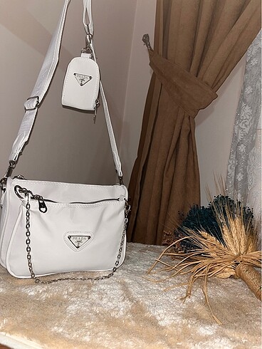 Prada Çanta