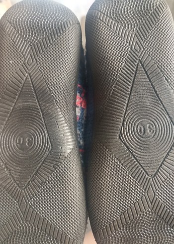 Erkek Çocuk Renkli Örgü Sıcak Ev Terliği - Görsel 3