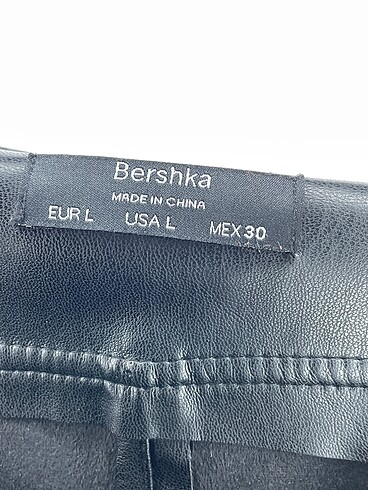 l Beden siyah Renk Bershka Yüksek Bel %70 İndirimli.