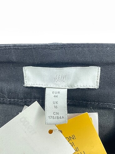 44 Beden siyah Renk H&M Jean / Kot %70 İndirimli.