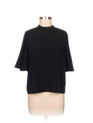 H&M Bluz %70 İndirimli.