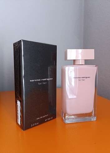 Narciso rodriguez kadın parfümü