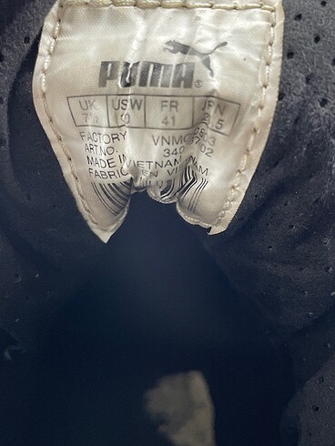 41 Beden siyah Renk Puma Bot %70 İndirimli.