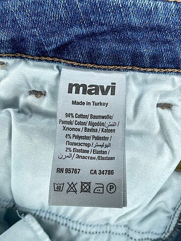 universal Beden çeşitli Renk Mavi Jeans Jean / Kot Şort %70 İndirimli.