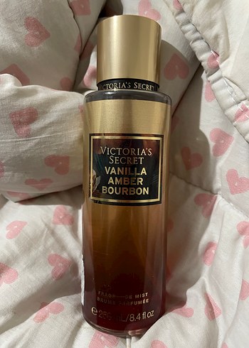 Victoria's Secret Vanillia Amber bourbon Vücut Spreyi - Görsel 2