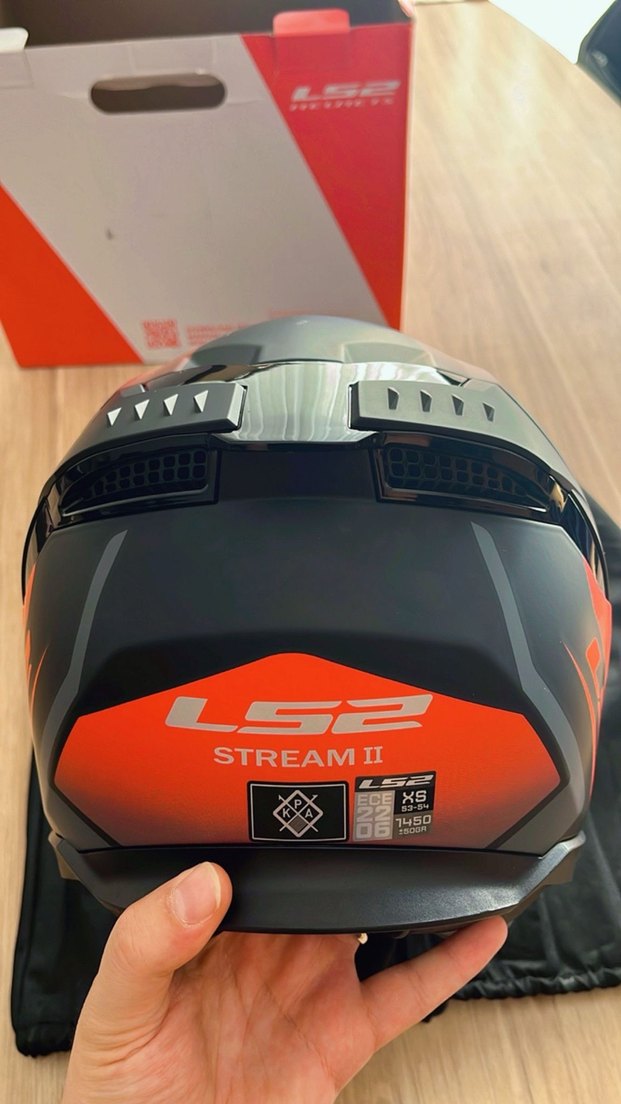 LS2 marka xs beden Kırmızı Baskılı Biker Motosiklet Kaskı - Görsel 2