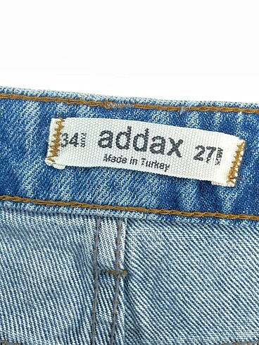 27 Beden mavi Renk Diğer Mini Şort %70 İndirimli.