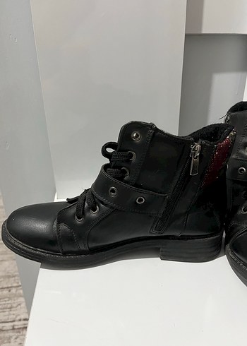 Kadın siyah deri bot - Görsel 4