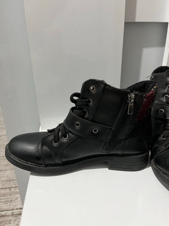 Kadın siyah deri bot - Görsel 4