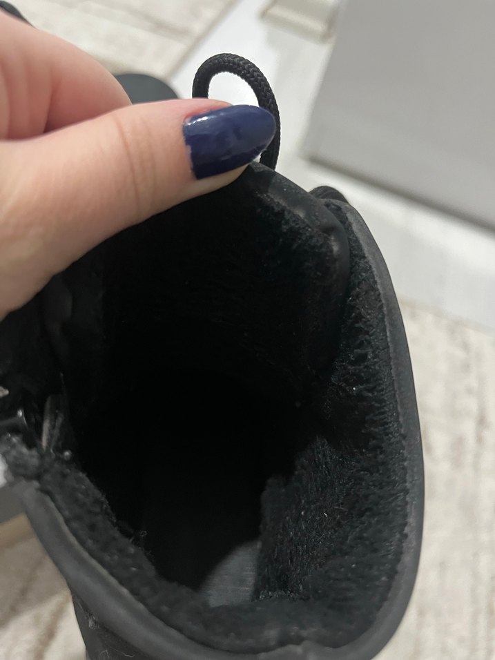 Siyah kadın bot - Görsel 5