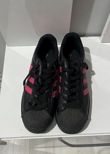 Kadın Siyah-Pembe Çizgili Spor Ayakkabı - Görsel 2