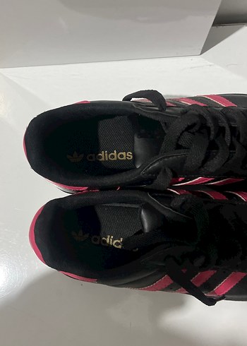 Kadın Siyah-Pembe Çizgili Spor Ayakkabı - Görsel 4