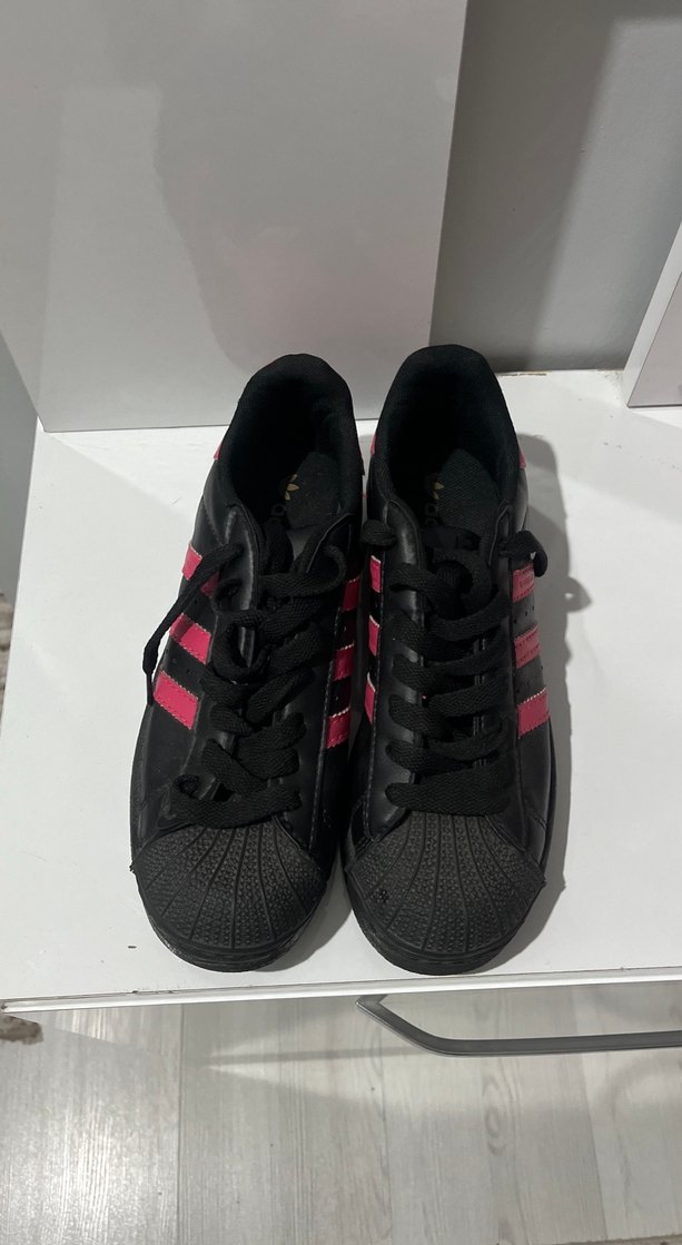 Kadın Siyah-Pembe Çizgili Spor Ayakkabı - Görsel 2