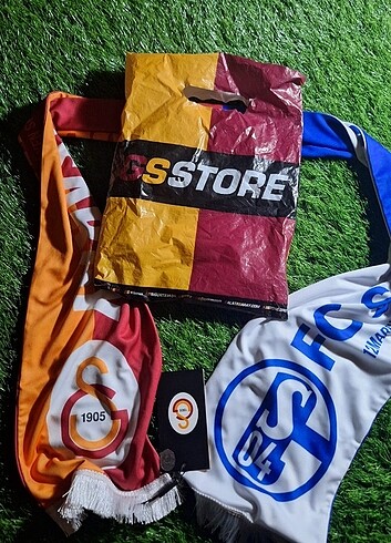 Beden kırmızı Renk Galatasaray Schalke 04 Maç Atkısı
