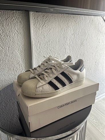 Orijinal adidas süperstar 39 numara