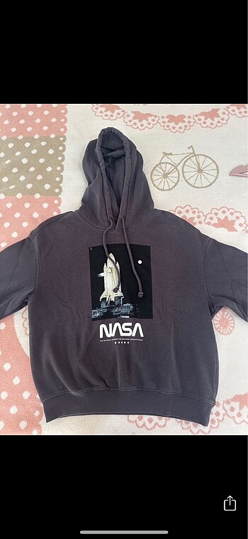H&M sweatshirt