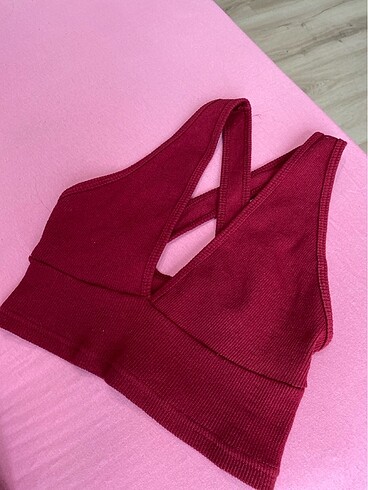Bordo çapraz sırt detaylı şık crop top bluz