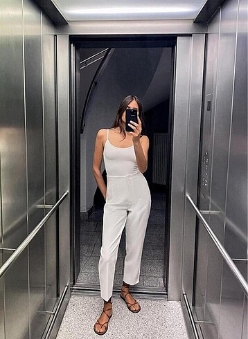 Zara beyaz kumaş pantolon