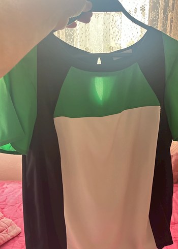 Yeşil Siyah Kısa Kollu Bluz - Görsel 6