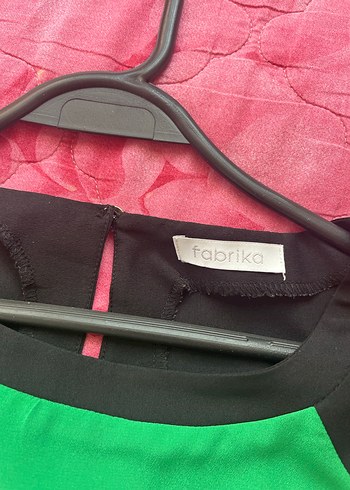 Yeşil Siyah Kısa Kollu Bluz - Görsel 3