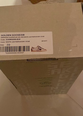 Golden Goose Deluxe golden goose