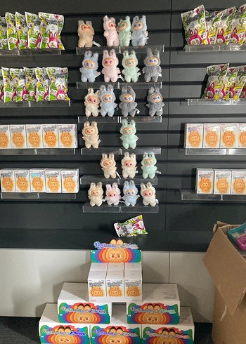 Beden Renk Labubu peluş oyuncak