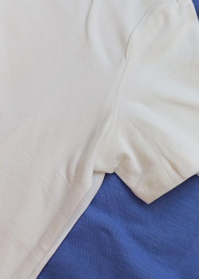 Yuvarlak yaka Likralı pamuklu kumastir dar kaliptir  - Görsel 3