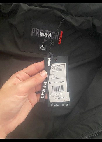 Mavi Su İtici Siyah Şişme Mont