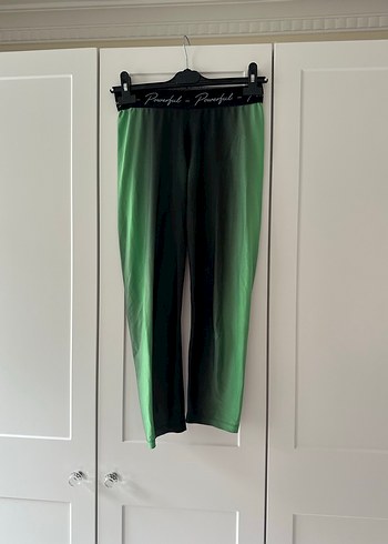 Kemerli Yeşil Batik Desenli Spor Tayt - Görsel 6