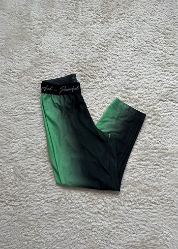 Kemerli Yeşil Batik Desenli Spor Tayt - Görsel 3