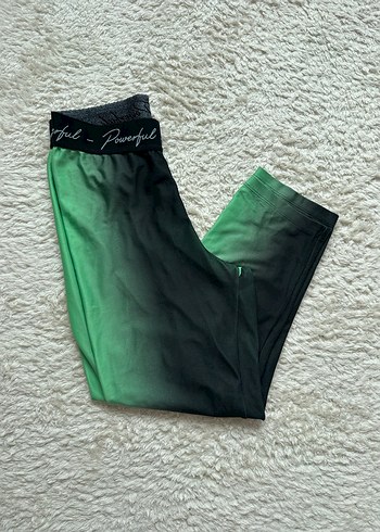 Kemerli Yeşil Batik Desenli Spor Tayt - Görsel 4