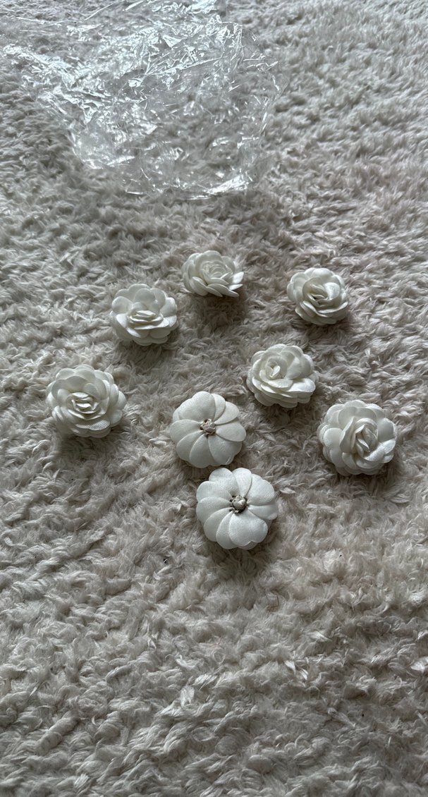 Beyaz Çiçekli süs - Görsel 3