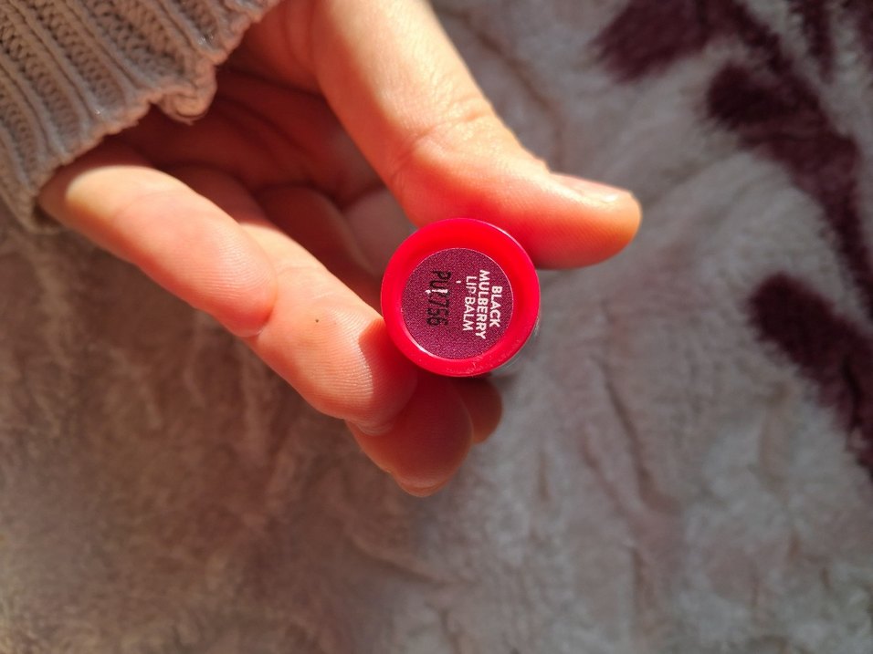 Flormar Mor Renkli Dudak Balmı - Görsel 2