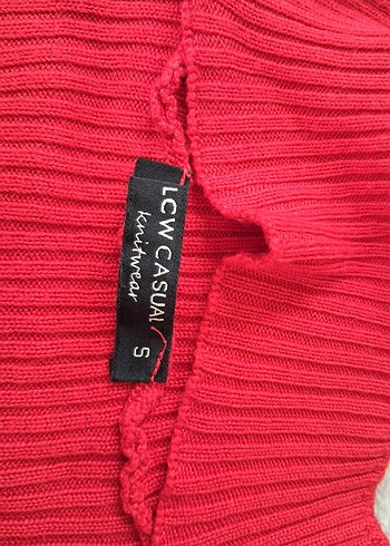 Kırmızı Fitilli Boğazlı Kadın Kazak - Görsel 2