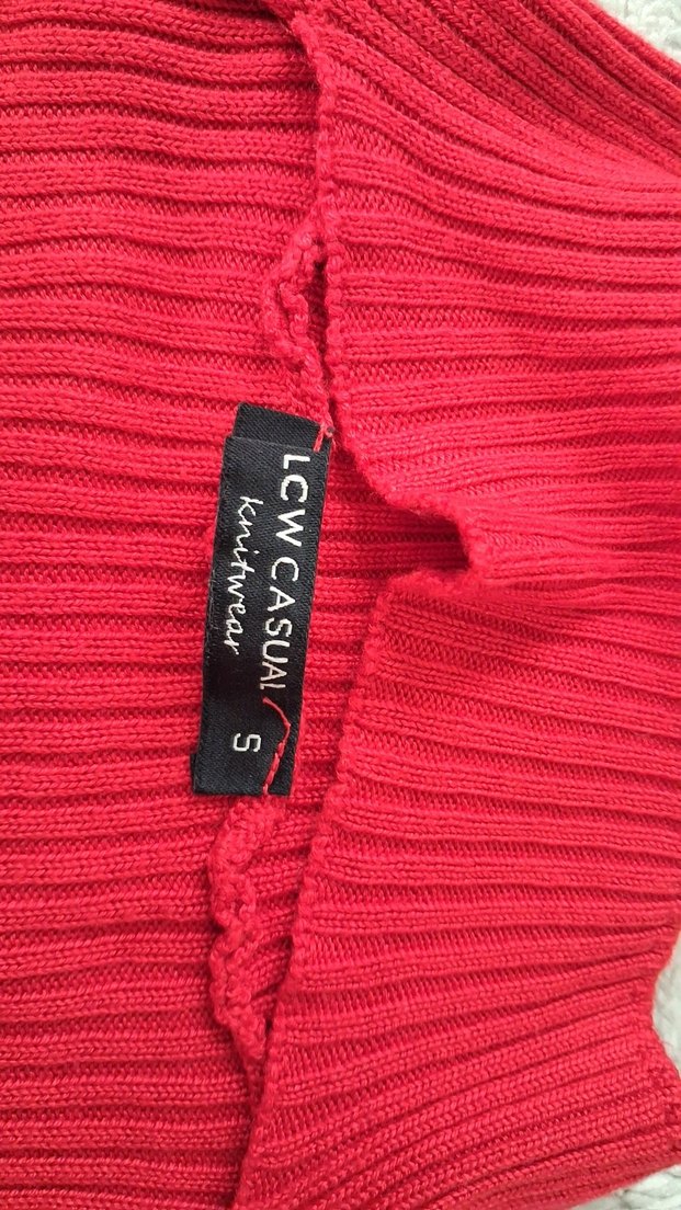 Kırmızı Fitilli Boğazlı Kadın Kazak - Görsel 2