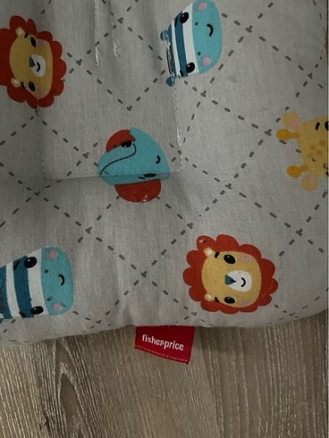 Fisher Price Emzirme yastığı