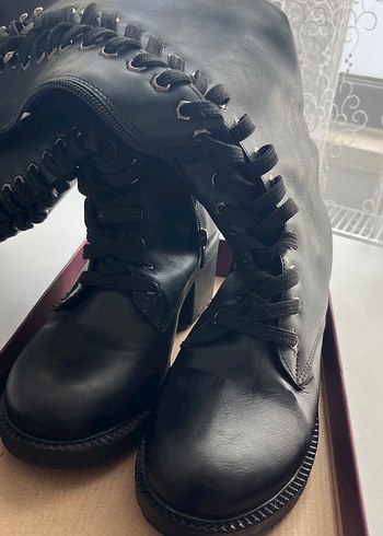 Kadın topuklu çizme - Görsel 2