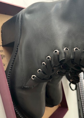 Kadın topuklu çizme - Görsel 3