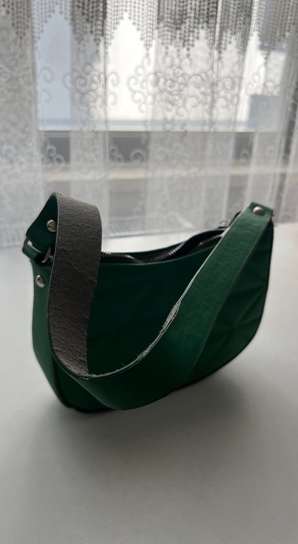 Koyu Yeşil Deri Fermuarlı Kadın Çanta - Görsel 2