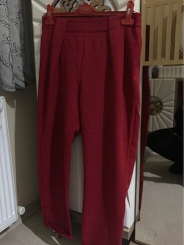 xl Beden kırmızı Renk Kırmızı ve pudra pembe kumaş pantolonlar