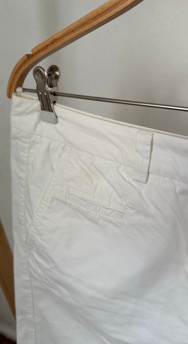 447- Beyaz Kadın Bermuda Şort - Görsel 3