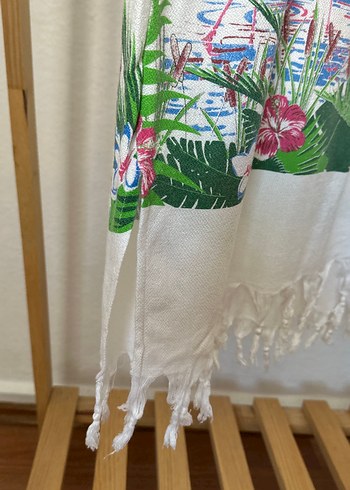 458- Beyaz Pareo - Görsel 3